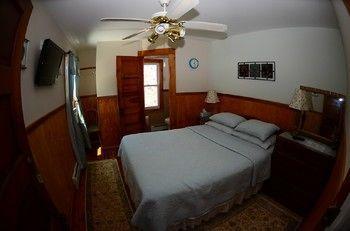 The Historic Greeley Hotel